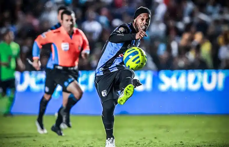 通过对未来 通过对未来