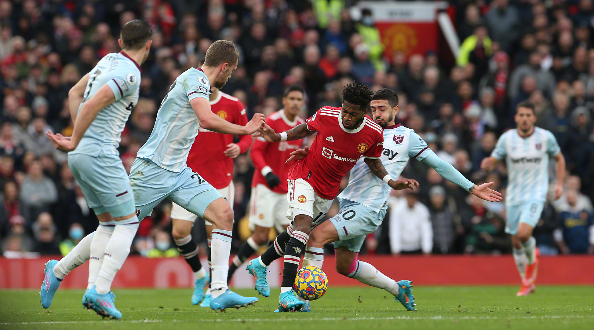 争冠形势中 争冠形势中